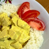 Chicken and rice salads with curry