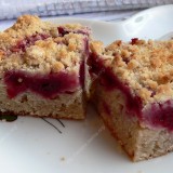 Cherry coffee cake with cinnamon