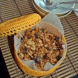 Pumpkin granola with chocolate chunks